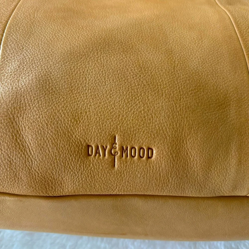 DAY & MOOD Sandy Hobo Large Leather Suede Camel Handbag--NWT